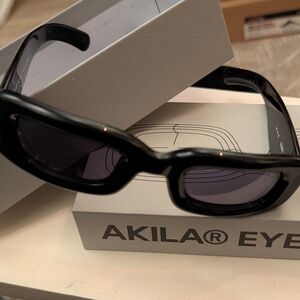 Akila Black Glasses Case